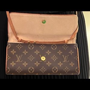 Vintage Louis Vuitton Sling/belt bag. Comes with dust bag, paper bag.